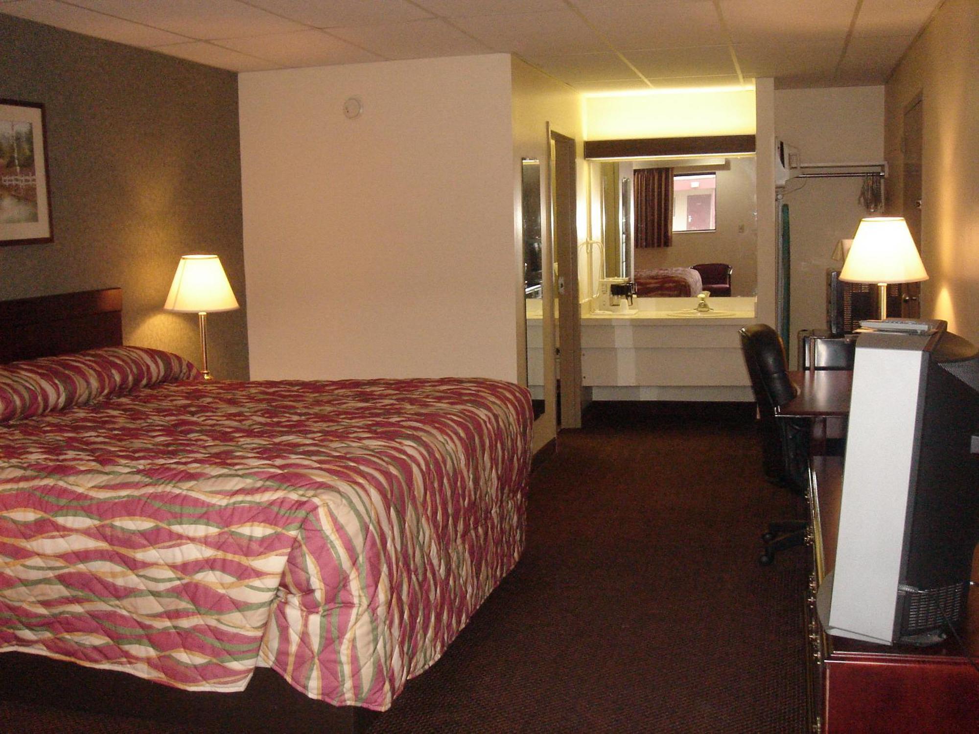 German Village Inn Motel Columbus Exterior photo