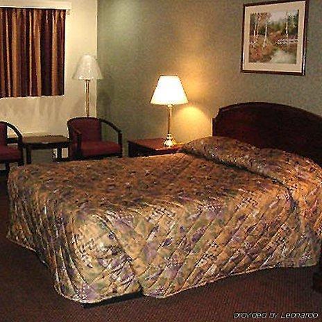 German Village Inn Motel Columbus Room photo