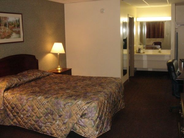 German Village Inn Motel Columbus Room photo